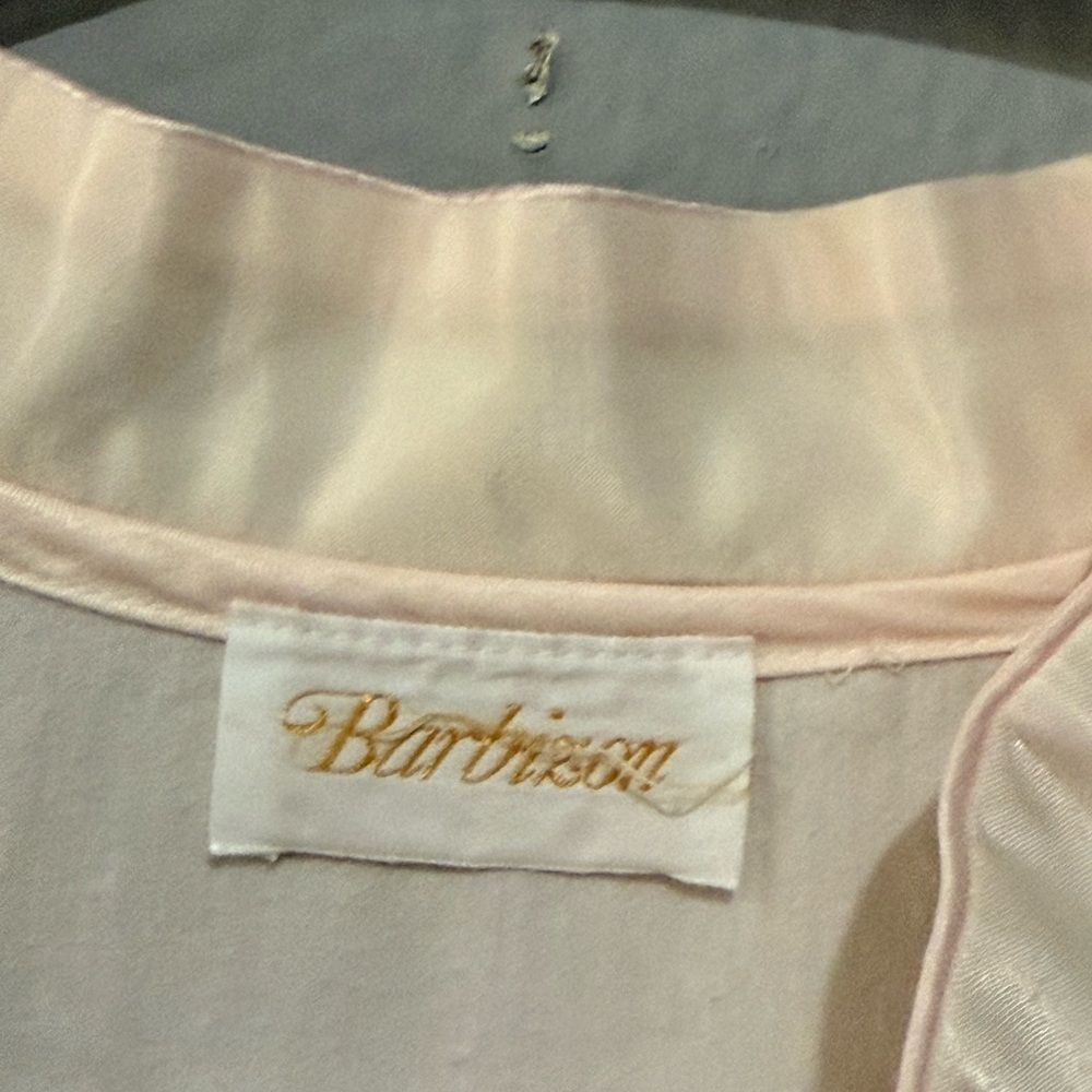 Vintage Barbizon Chic pink grandma nightgown Chemise with Floral Embroidery - Picture 2 of 8